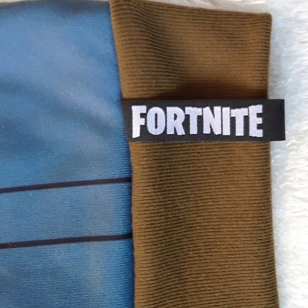 Fortnite Sweater - Picture 5 of 11